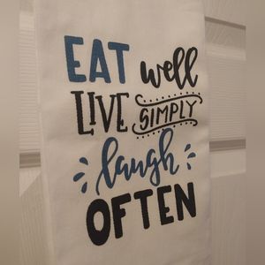 NWOT white kitchen towel